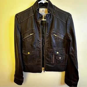 🐮 Cool Leather Looking Jacket with Stylish Pockets